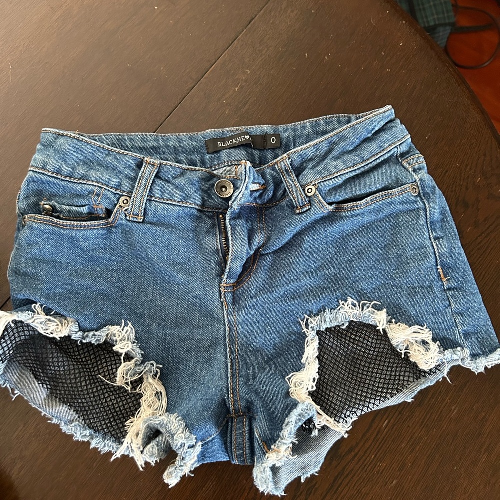 Ladies - Blackheart Jean cut off shorts - size: 0
